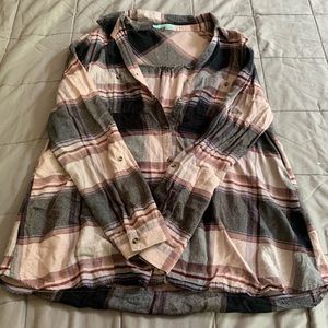 Maurice’s Long Sleeve Flannel! Size Large!